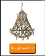 Kroonluchter met houten kralen