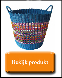 Blauwe plastic kleurrijke mand