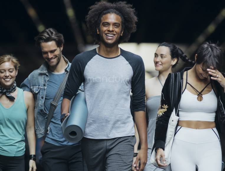 Waarom kiezen voor duurzame yogakleding?