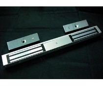 SmartKing™ Magnet 3000N 12/24VDC (lock position and door position) for double door, monitored with built-in bond sensor SmartKing™ Magnet 3000N 12/24VDC (lock position and door position) for double door, monitored with built-in bond sensor