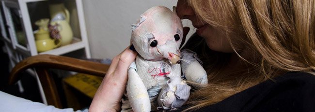 Verborgen Vrienden: volwassenen en hun knuffels