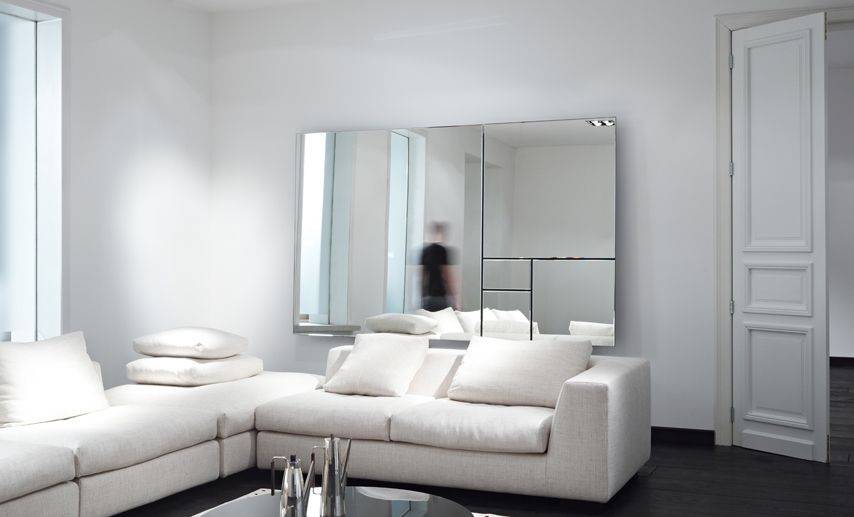 Design mirrors for a stylish and spacious effect in your room