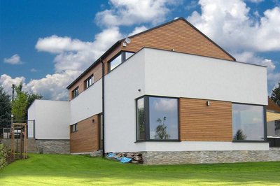 Houten huis beitsen