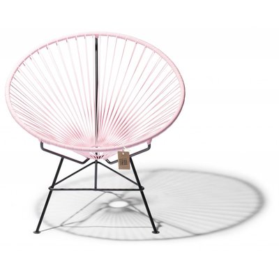 Silla Condesa rosa pastel, base en negro