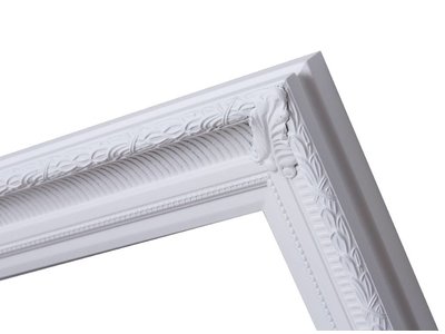 Bari Witte lijst van hout met ornament