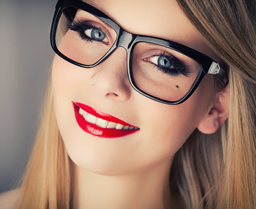 strip Schaduw lichtgewicht Make-up aanbrengen wanneer je een bril of lenzen draagt -