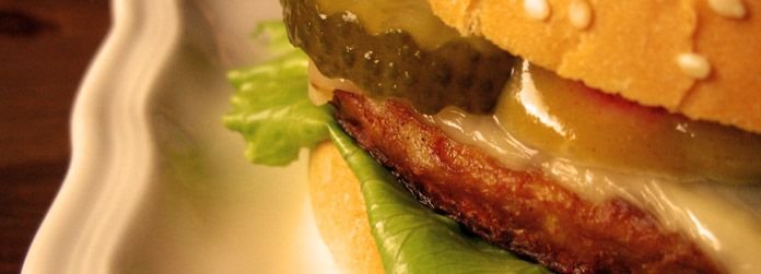 Wraps, Hot Dogs und Burger mit Sanddorn-Chuntney