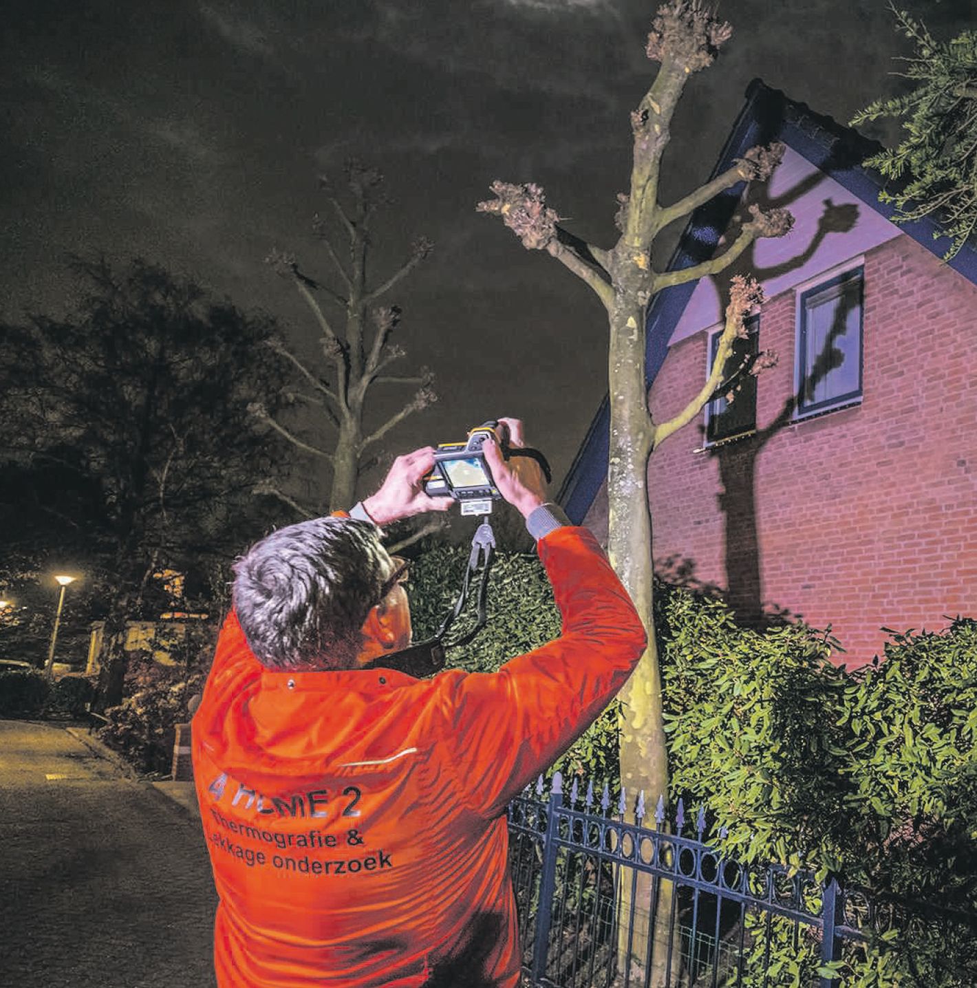 De thermograaf spoort alle warmtelekken op