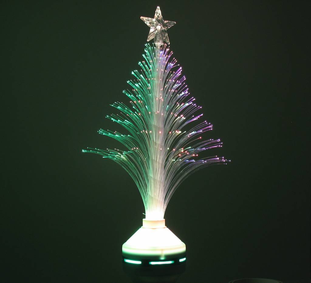 LED Lamp Kerstboom E27, RGB, Rood, Blauw of Groen - Groothandel-XL LED Lamp Kerstboom E27, RGB, Rood, Blauw of Groen - Groothandel-XL