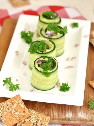 Cucumber roll with avocado