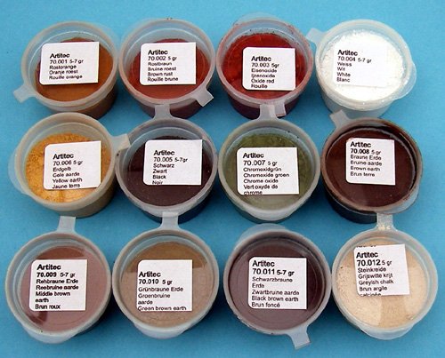 Pulverset aus 12 Farben