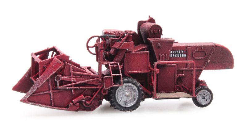 Mähdrescher MF 830