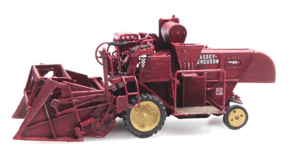 Combine MF 830