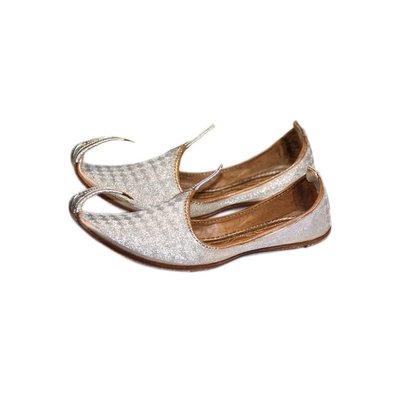 Indian beak shoes - Men Khussa in Silver