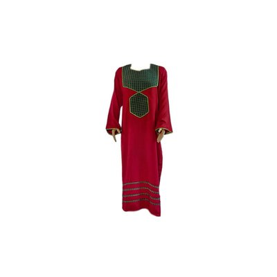 Arabischer Jilbab-Kaftan in Burgundrot mit Applikation