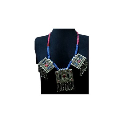 Tribal necklace with colorful pendants and pearls