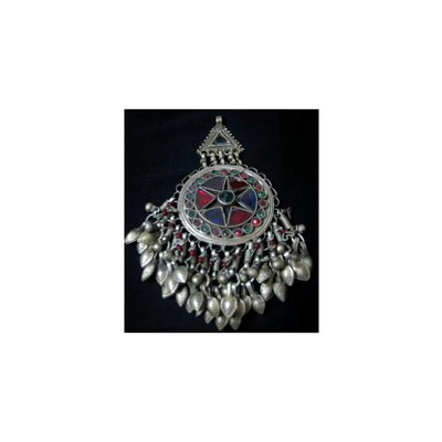 Tribal pendant