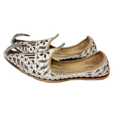 Indische Schnabelschuhe - Khussa Schuhe in Weiss-Rot