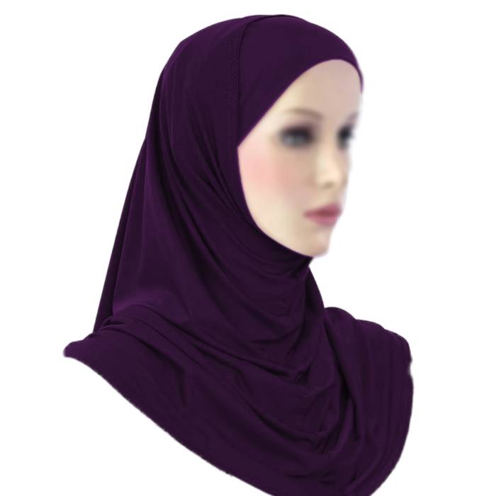 Amira and Triangle Hijab