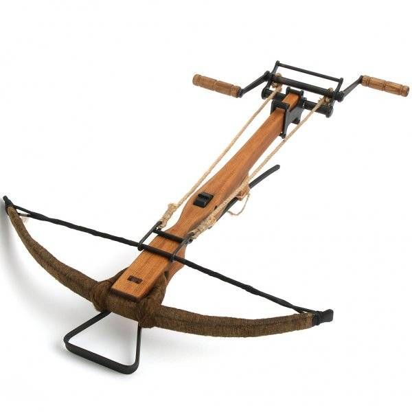Windlass for traditional crossbows