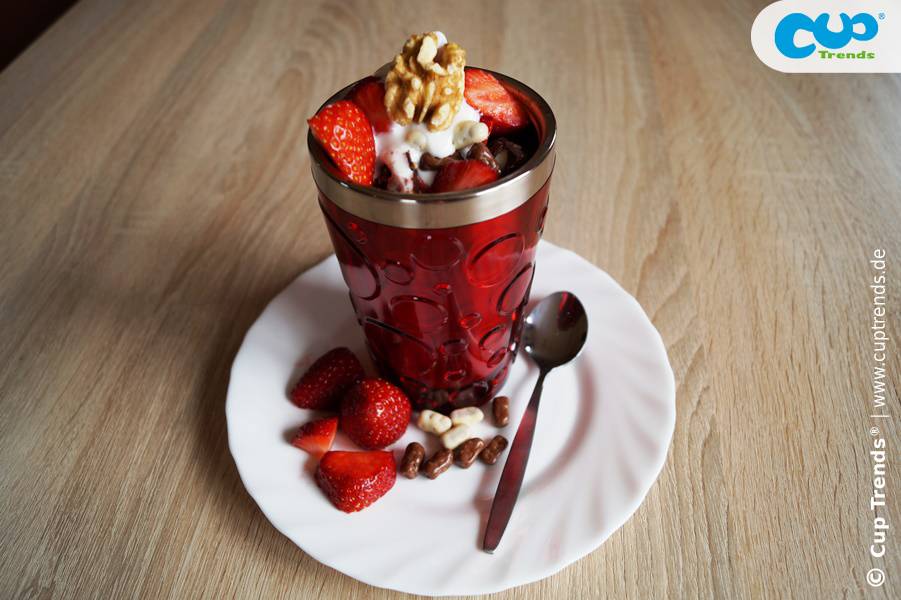 Thermobecher halten auch kalt! Probiert doch mal - Eis im Thermobecher.