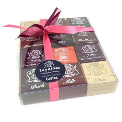 Leonidas Boîte de Plexi avec 48 Napolitains