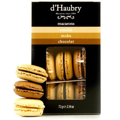 Coffret de 6 Macarons: vanille, moka et chocolat