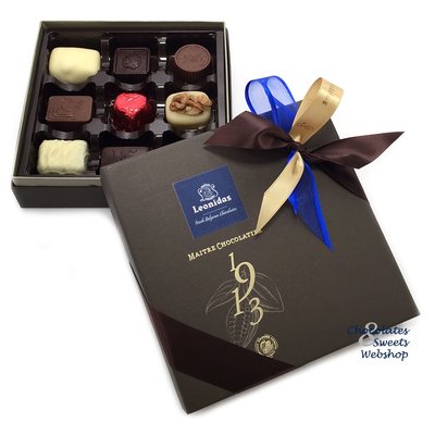 Leonidas Santiago (braun) mit 9 Pralinen