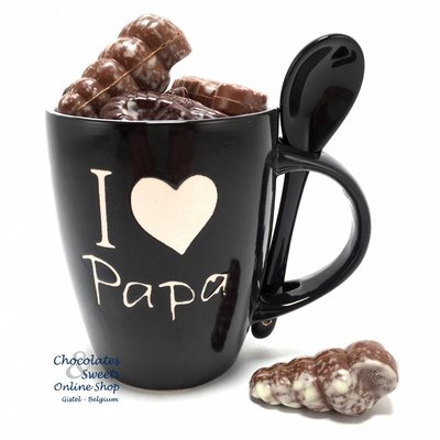 Schwarze tasse 'I love Papa' mit 230g Meeresfrüchte