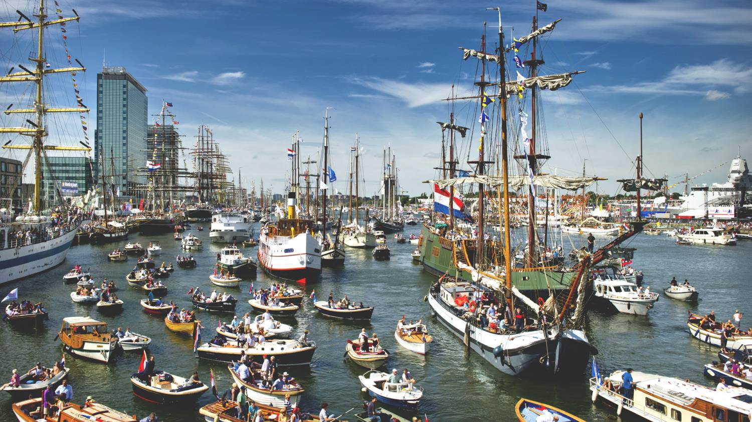 Zonnige SAIL 2015 in Amsterdam