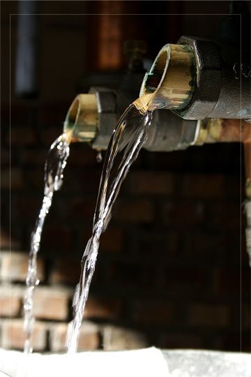 Cachaça: traditionelle Herstellung versus industrielle Herstellung