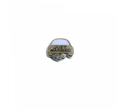 Floating Charms. Floating charm auto just married voor de memory locket