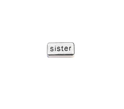Floating Charms. Floating charm rechthoek sister zilver voor op de memory locket