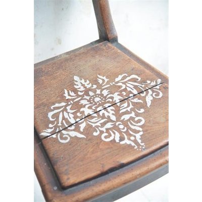 Jeanne d'Arc Living Stencil Filigree motif 3