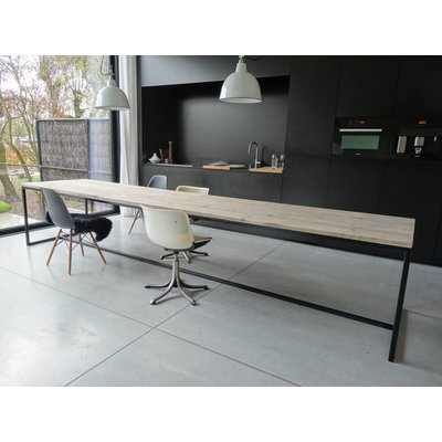PURE Wood Design 'Brandal' industriële tafel steigerhout met stalen frame