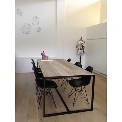 PURE Wood Design 'Hedensted' industriële tafel steigerhout/ingelegd blad en stalen frame