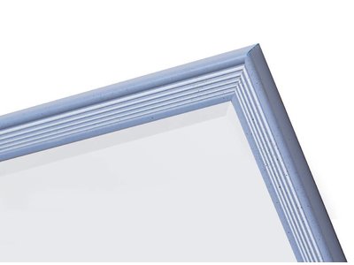 Spiegel mit blauem Rahmen