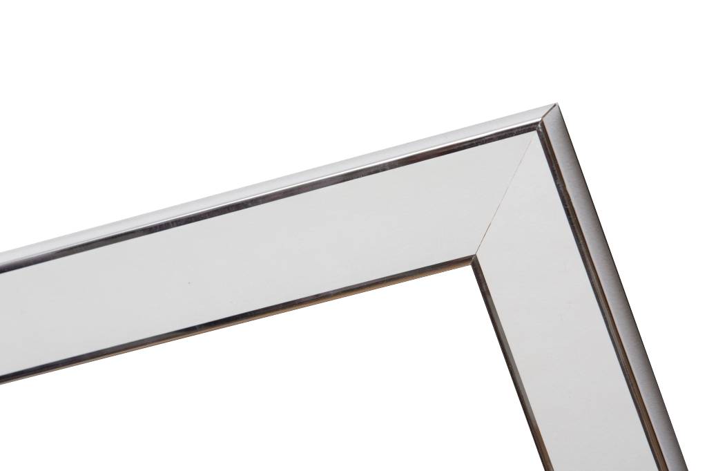 Silberner und weißer Design-Bilderrahmen