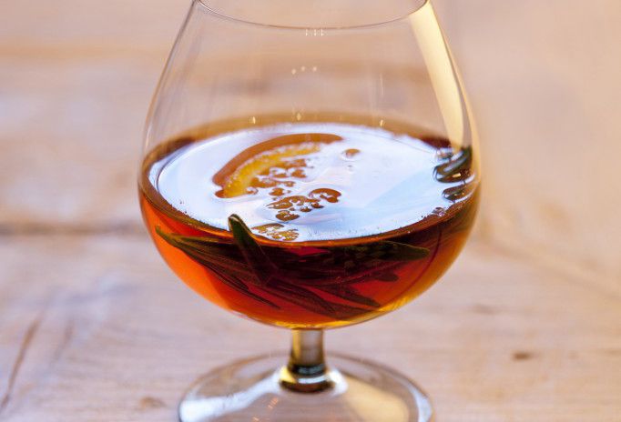 Theecocktail met Lapsang Souchong
