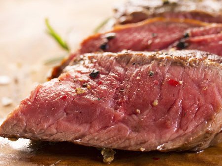 Koken met thee: Rosbief met pepermuntthee