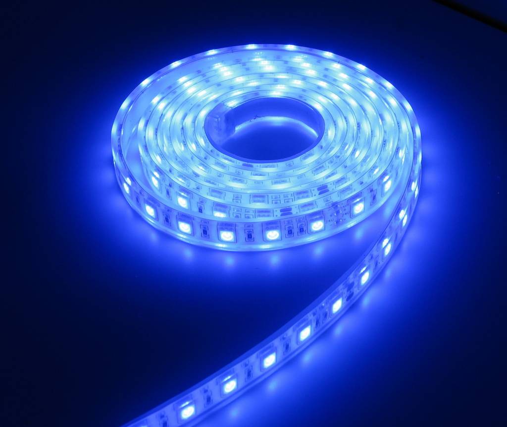 Aquarium LEDStrip Extra Bright Blauw 120CM 24V | LEDStripXL Aquarium LEDStrip Extra Bright Blauw 120CM 24V | LEDStripXL