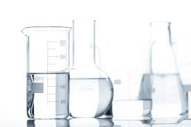 Alcohol in cosmetica
