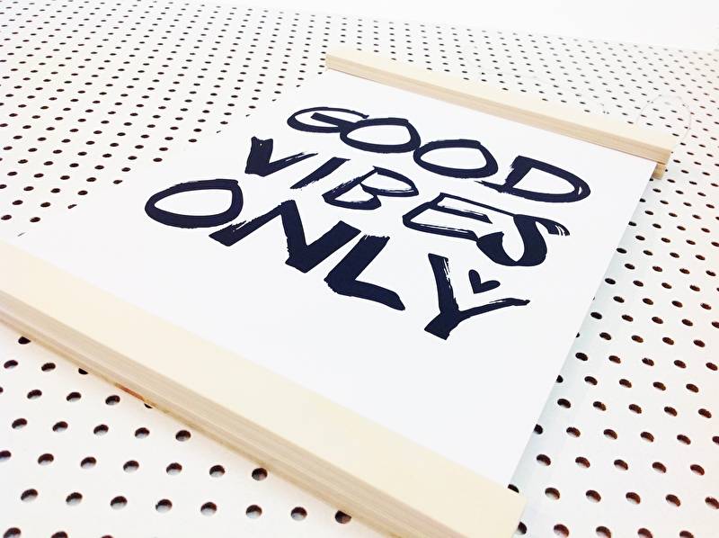 DIY houten posterhanger