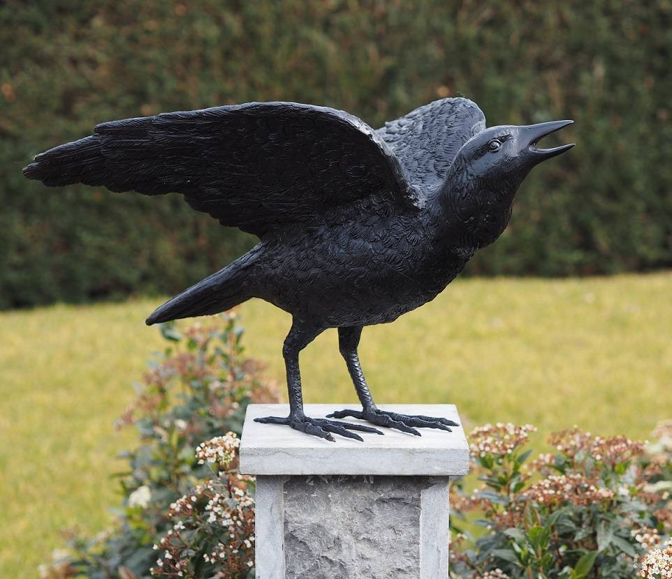 Bronze sculpture Raven with open wings Eliassen Home & Garden Pleasure