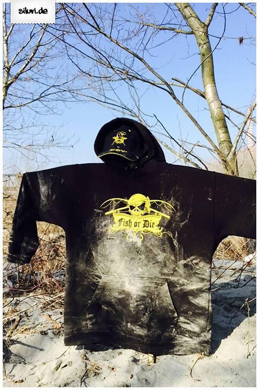 Team Black Cat trägt Fish or Die®