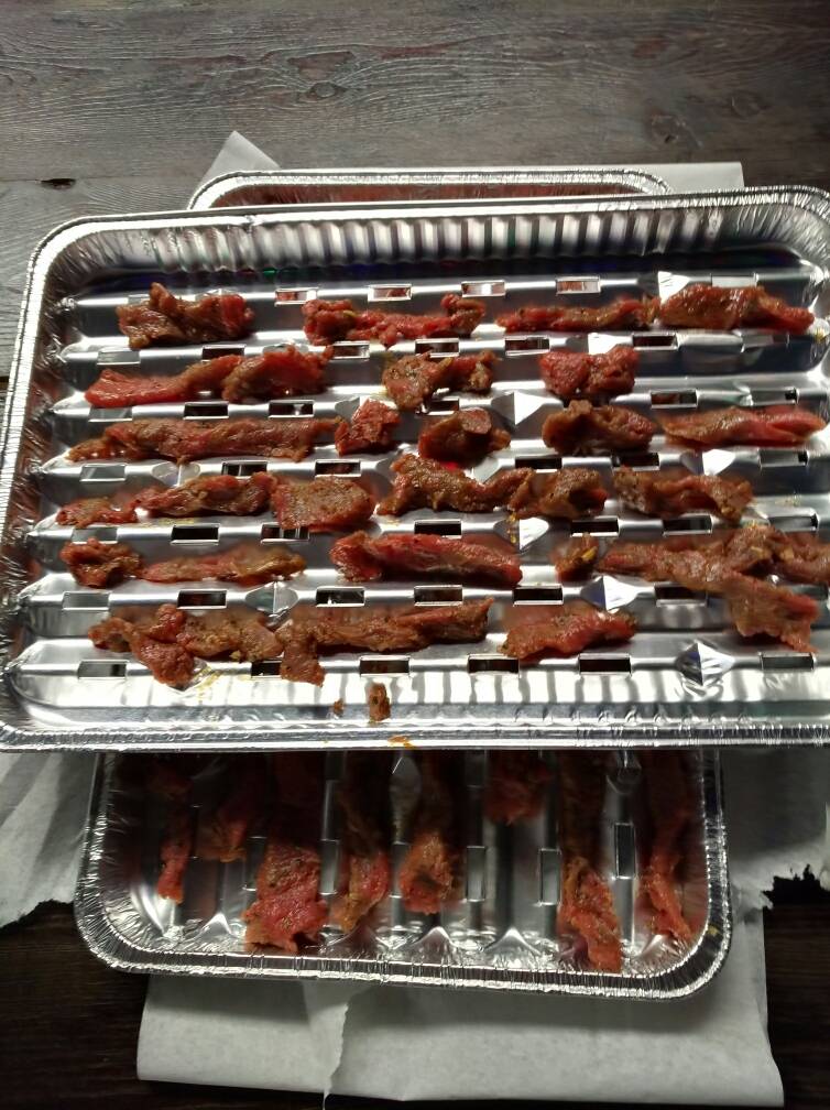 Beef jerky op BBQ