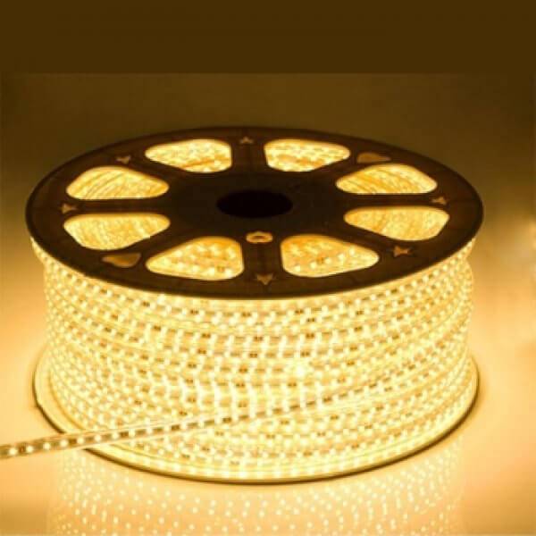 Warme witte LEDstrip voor binnen en buiten (230V ... Warme witte LEDstrip voor binnen en buiten (230V ...