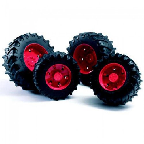 Bruder Tractor Dubbele Banden - Zwart/Rood Bruder Tractor Dubbele Banden - Zwart/Rood