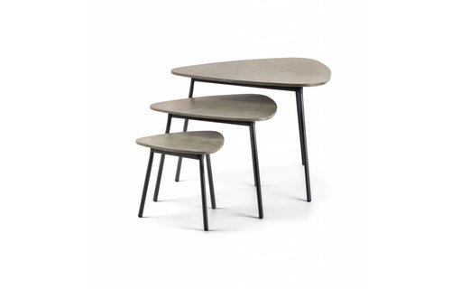 SUNS tuinmeubelen Bijzettafel Kos | Triangel | Medium SUNS tuinmeubelen Bijzettafel Kos | Triangel | Medium