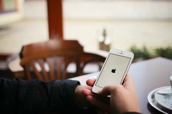 Hoe wordt een refurbished iPhone afgeleverd?